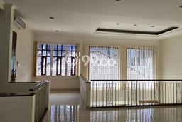 Rumah Sewa Bandung LT 476m2 LB 500m2 Kawasan Setra Murni Rumah Sewa Bandung LT 476m2 LB 500m2 Kawasan Setra Murni