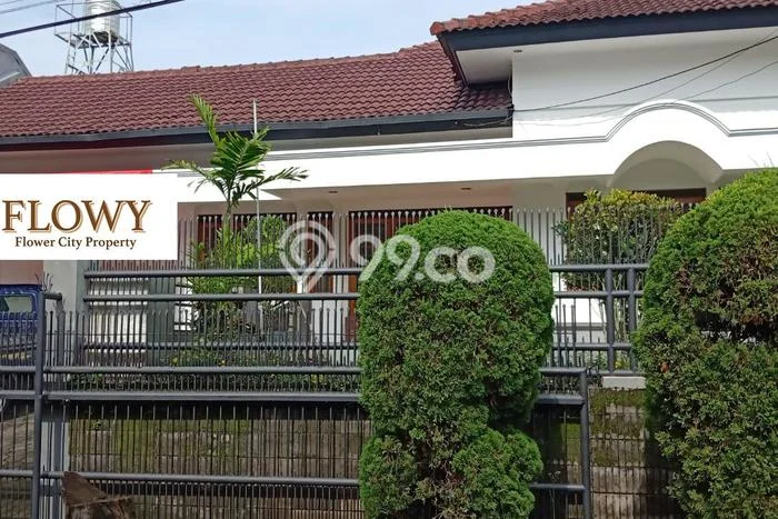 Rumah sewa siap pakai 4 Kamar Tidur di Setra Sari, Bandung Rumah sewa siap pakai 4 Kamar Tidur di Setra Sari, Bandung