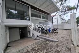 Gudang Disewa di Bandung dengan LB 400m2 Area Komersial Ramai Gudang Disewa di Bandung dengan LB 400m2 Area Komersial Ramai