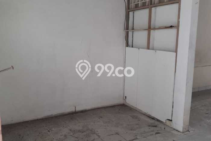 Jual Rumah Eksklusif 4 KT di Taman Surya, Jakarta Barat Jual Rumah Eksklusif 4 KT di Taman Surya, Jakarta Barat
