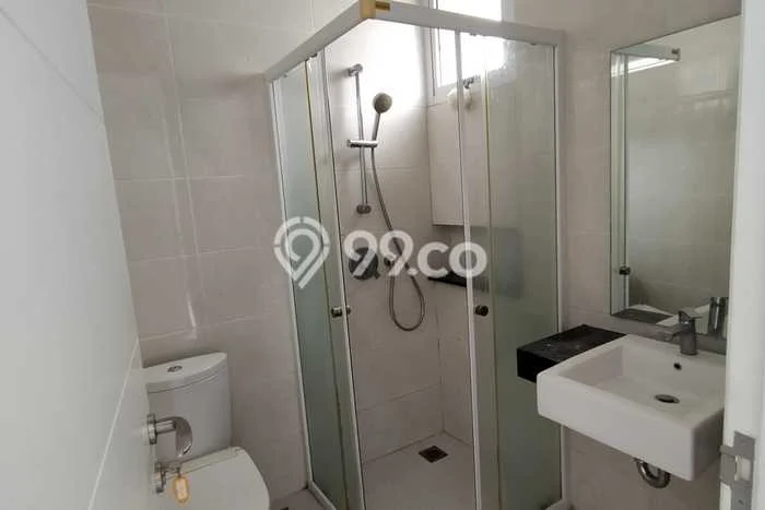 Jarang Ada! Rumah Kontrakan 4 Kamar Bagus Siap Huni Green Lake City Jarang Ada! Rumah Kontrakan 4 Kamar Bagus Siap Huni Green Lake City