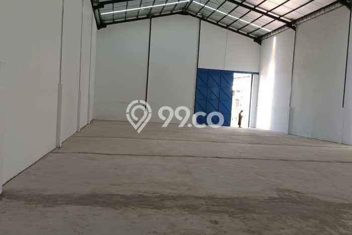 Gudang bagus disewakan di Pakuhaji Tangerang dengan LB 450m2 harga sewa terbaik Gudang bagus disewakan di Pakuhaji Tangerang dengan LB 450m2 harga sewa terbaik