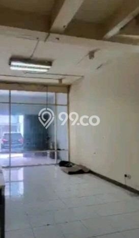 Ruko Dijual di Matraman LT 66m2, LB 200m2 Solusi Investasi Cerdas Ruko Dijual di Matraman LT 66m2, LB 200m2 Solusi Investasi Cerdas