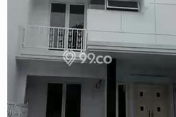 For Sale Hunian Rumah Nyaman 3 Kamar di Pondok Kelapa, Jakarta Timur For Sale Hunian Rumah Nyaman 3 Kamar di Pondok Kelapa, Jakarta Timur