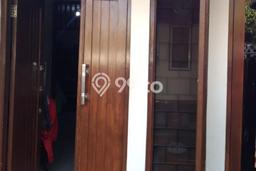 Rumah Luas Asri 2 KT Siap Pakai di Pondok Kelapa Jakarta Timur Rumah Luas Asri 2 KT Siap Pakai di Pondok Kelapa Jakarta Timur