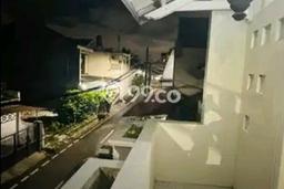 Disewakan! Rumah 4 Kamar Tidur &
4 Kamar Mandi di Pondok Kopi, Jakarta Timur Disewakan! Rumah 4 Kamar Tidur &
4 Kamar Mandi di Pondok Kopi, Jakarta Timur