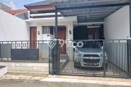 Dijual Hunian Rumah Terawat 3 KT di Pondok Bambu, Jakarta Timur Dijual Hunian Rumah Terawat 3 KT di Pondok Bambu, Jakarta Timur