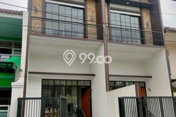 Dijual Rumah Eksklusif 3 KT di Pondok Kelapa, Jakarta Timur Dijual Rumah Eksklusif 3 KT di Pondok Kelapa, Jakarta Timur