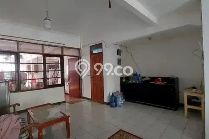 Peluang Investasi! Rumah Kost Dijual di Bogor Tengah, Bogor, 7 KT, 4 KM, Luas 120m2 Peluang Investasi! Rumah Kost Dijual di Bogor Tengah, Bogor, 7 KT, 4 KM, Luas 120m2