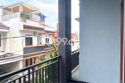 Jarang Ada! Rumah Sewa 5 Kamar Bagus Siap Huni Pondok Kelapa Jarang Ada! Rumah Sewa 5 Kamar Bagus Siap Huni Pondok Kelapa