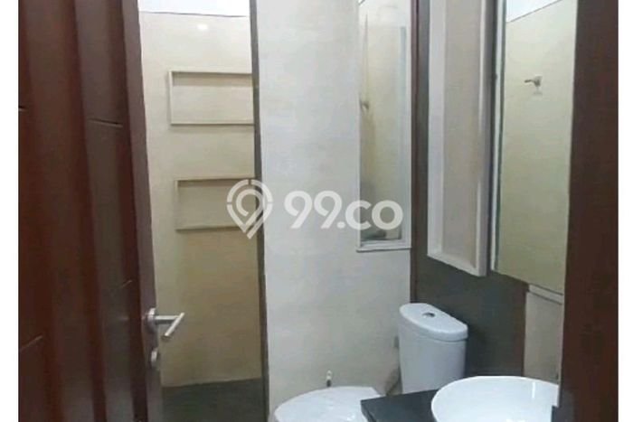Dijual Hunian Rumah Terawat 3 KT di Pondok Bambu, Jakarta Timur Dijual Hunian Rumah Terawat 3 KT di Pondok Bambu, Jakarta Timur