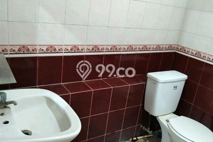 Jarang Ada! Rumah Kontrakan 4 Kamar Bagus Siap Huni Buaran Jarang Ada! Rumah Kontrakan 4 Kamar Bagus Siap Huni Buaran