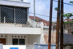 Rumah Luas Asri 2 KT Siap Huni di Pondok Kelapa Jakarta Timur Rumah Luas Asri 2 KT Siap Huni di Pondok Kelapa Jakarta Timur