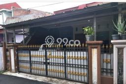 Rumah Luas Asri 3 KT Siap Huni di Pondok Kelapa Jakarta Timur Rumah Luas Asri 3 KT Siap Huni di Pondok Kelapa Jakarta Timur