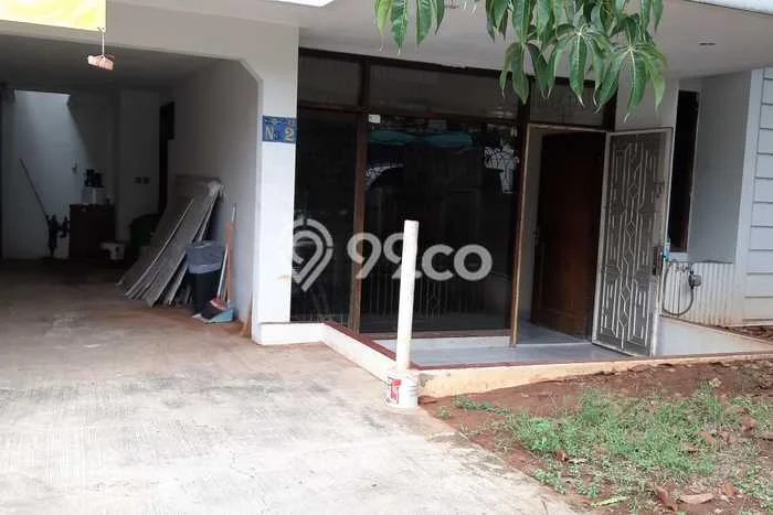 Sewa Rumah Murah di Green garden Jakarta Barat dengan 4 KT Sewa Rumah Murah di Green garden Jakarta Barat dengan 4 KT