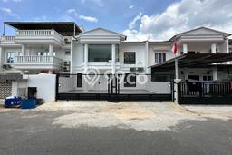 Rumah LT 144m² / LB 150m² Area Strategis di Batam Centre, Batam Rumah LT 144m² / LB 150m² Area Strategis di Batam Centre, Batam
