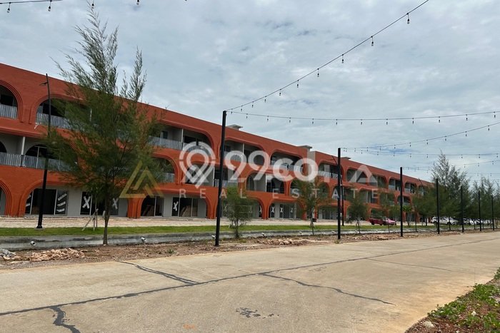 FOR SALE! Ruko di Bengkong Batam, LT 75m2, LB 225m2 FOR SALE! Ruko di Bengkong Batam, LT 75m2, LB 225m2