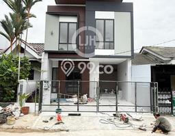 Rumah Minimalis 4 KT di BSD City Tangerang Semi Furnished Rumah Minimalis 4 KT di BSD City Tangerang Semi Furnished