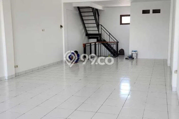 Ruko Premium di Mekar Wangi, Luas 100m², Area Komersial, Lokasi Ramai Ruko Premium di Mekar Wangi, Luas 100m², Area Komersial, Lokasi Ramai