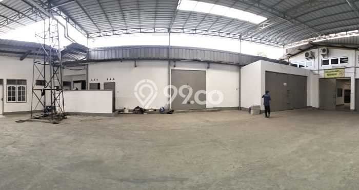 For Rent Gudang di Taman Kopo Indah, Luas 2000m², Lokasi Komersial For Rent Gudang di Taman Kopo Indah, Luas 2000m², Lokasi Komersial
