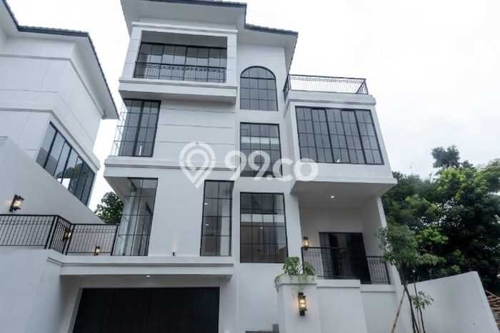 Dijual Rumah Mewah Exclusive di Jagakarsa, Jakarta Selatan Dijual Rumah Mewah Exclusive di Jagakarsa, Jakarta Selatan