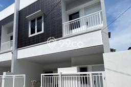 Rumah Luxury Modern Tanpa Renovasi di Tanjung Duren Jakarta Barat Rumah Luxury Modern Tanpa Renovasi di Tanjung Duren Jakarta Barat