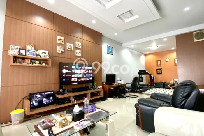 Disewakan Rumah Harga Terjangkau di Jelambar Jakarta Barat Punya 6 Kamar Tidur Disewakan Rumah Harga Terjangkau di Jelambar Jakarta Barat Punya 6 Kamar Tidur