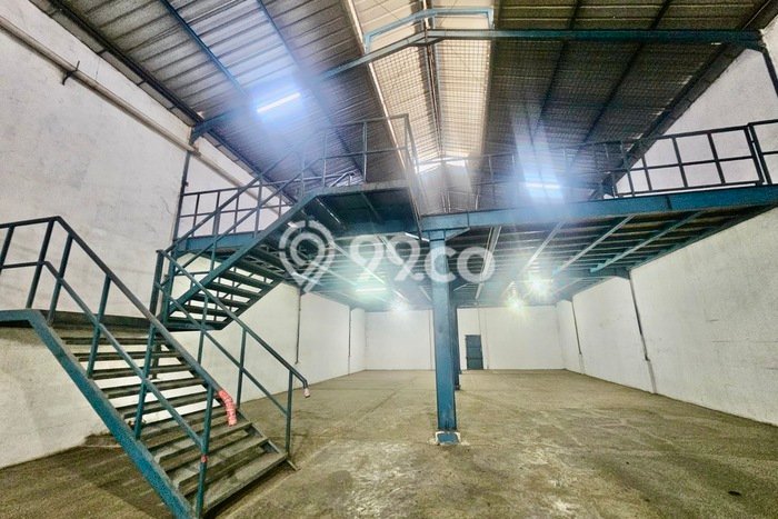 Disewakan Gudang di Kawasan Ramai Daan Mogot Luas 580m2 Disewakan Gudang di Kawasan Ramai Daan Mogot Luas 580m2