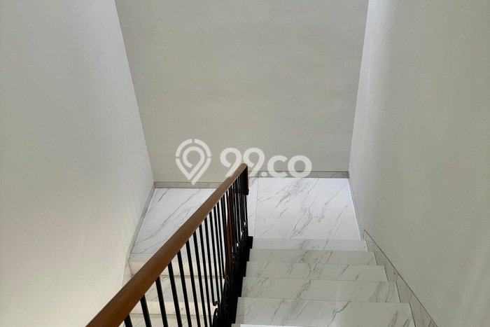 Rumah Elit Modern Tanpa Renovasi di Alam Sutera Tangerang Rumah Elit Modern Tanpa Renovasi di Alam Sutera Tangerang