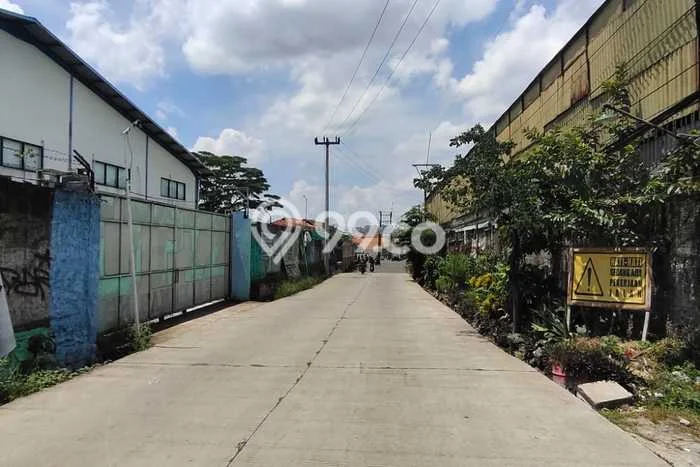 Gudang paling strategis disewakan di Sukaraja Bogor Gudang paling strategis disewakan di Sukaraja Bogor