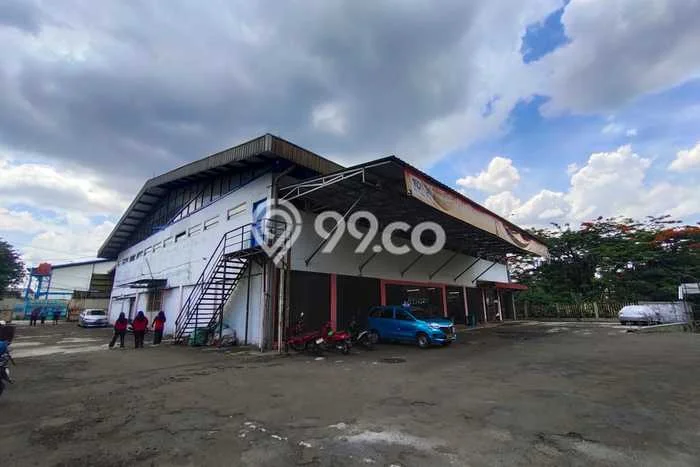 Gudang paling strategis disewakan di Sukaraja Bogor Gudang paling strategis disewakan di Sukaraja Bogor