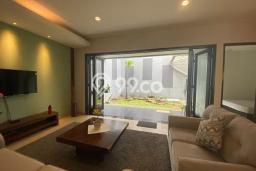 Sewa Rumah Harga Terjangkau di Setra Duta Bandung Punya 4 KT Sewa Rumah Harga Terjangkau di Setra Duta Bandung Punya 4 KT
