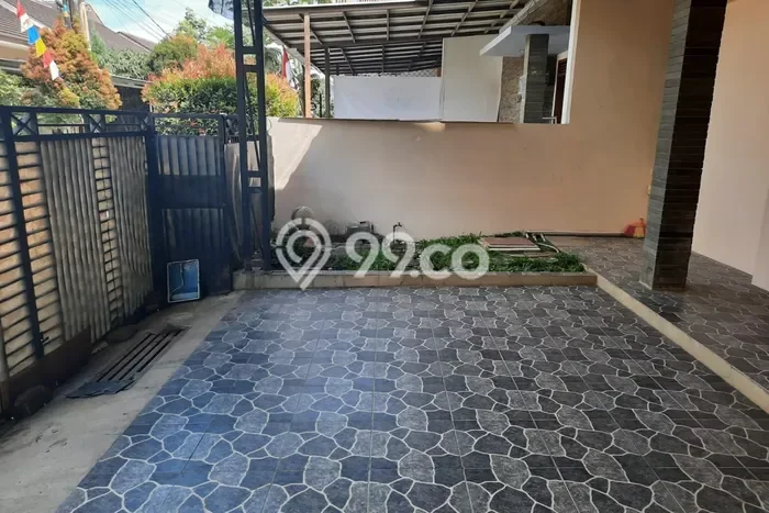 For Sale Hunian Rumah Terawat 2 KT di Buah Batu, Bandung For Sale Hunian Rumah Terawat 2 KT di Buah Batu, Bandung