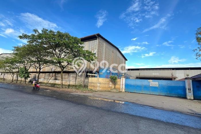 Lokasi Strategis! Dijual Pabrik Bisnis di Tigaraksa, Tangerang Kondisi Bagus Lokasi Strategis! Dijual Pabrik Bisnis di Tigaraksa, Tangerang Kondisi Bagus