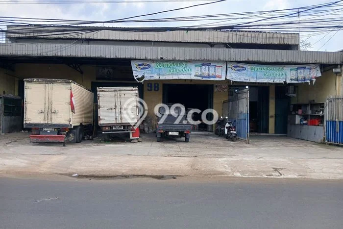 Lokasi Strategis! Dijual Gudang Bisnis di Ciputat Timur, Tangerang Selatan Kondisi Baik Lokasi Strategis! Dijual Gudang Bisnis di Ciputat Timur, Tangerang Selatan Kondisi Baik