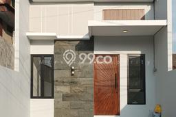 Jual Rumah Strategis Bagus Punya 3 KT di Rungkut Surabaya SHM Jual Rumah Strategis Bagus Punya 3 KT di Rungkut Surabaya SHM
