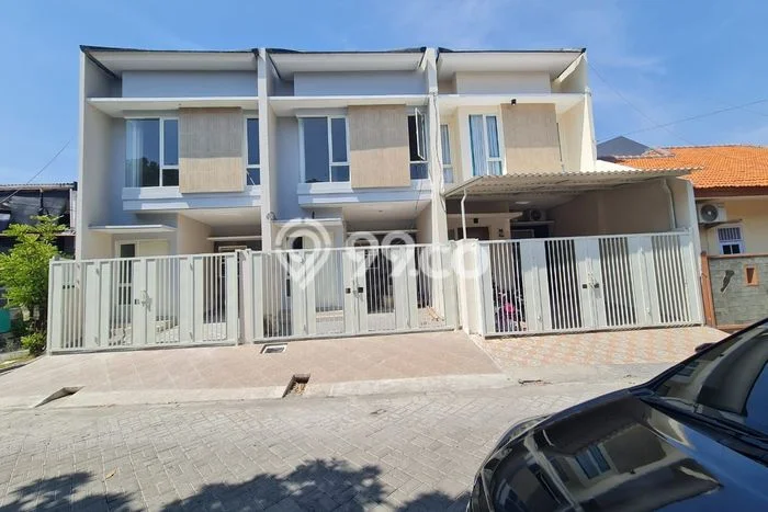 Rumah Modern Minimalis 3 KT Bisa Langsung Pindah di Rungkut Rumah Modern Minimalis 3 KT Bisa Langsung Pindah di Rungkut