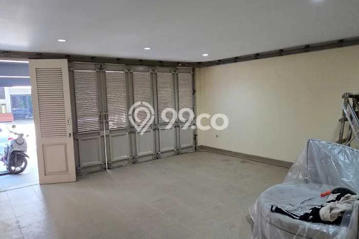 Disewakan! Rumah 4 Kamar Tidur &
4 Kamar Mandi di Pantai Indah Kapuk, Jakarta Utara Disewakan! Rumah 4 Kamar Tidur &
4 Kamar Mandi di Pantai Indah Kapuk, Jakarta Utara