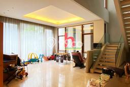 Jual Rumah Luas Megah Dengan View Cantik di Pluit, Jakarta Utara Jual Rumah Luas Megah Dengan View Cantik di Pluit, Jakarta Utara