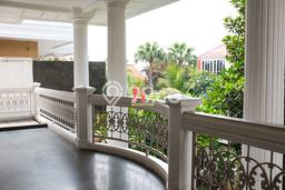 Rumah Mewah LB 600m2 Siap Pakai Desain Elegan di Ragunan, Jakarta Selatan Rumah Mewah LB 600m2 Siap Pakai Desain Elegan di Ragunan, Jakarta Selatan