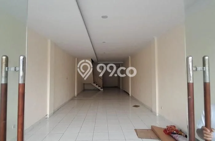 Disewakan Ruko di Pusat Kota Jakarta Selatan Ramai Strategis Disewakan Ruko di Pusat Kota Jakarta Selatan Ramai Strategis