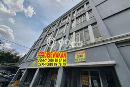 Ruko disewakan lokasi strategis Matraman Jakarta Timur 240m2 Ruko disewakan lokasi strategis Matraman Jakarta Timur 240m2