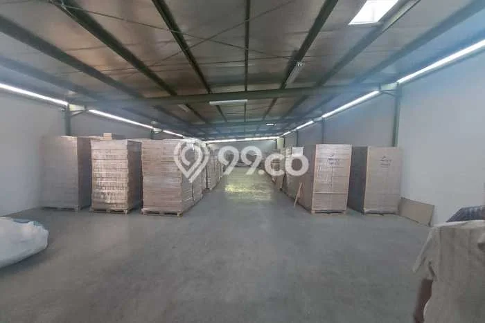 Gudang disewakan di Kelapa Gading Jakarta Utara dengan luas bangunan 3200m2 Gudang disewakan di Kelapa Gading Jakarta Utara dengan luas bangunan 3200m2