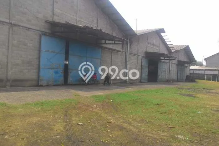 Gudang Komersial Disewakan di Cileungsi Bogor Luas 3600m2 Gudang Komersial Disewakan di Cileungsi Bogor Luas 3600m2