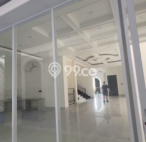Rumah Mewah LB 1300m2 Siap Huni Desain Elegan di Sunter, Jakarta Utara Rumah Mewah LB 1300m2 Siap Huni Desain Elegan di Sunter, Jakarta Utara