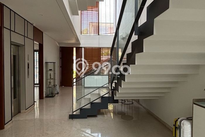 Dijual Rumah Mewah Exclusive di Pagedangan, Tangerang Dijual Rumah Mewah Exclusive di Pagedangan, Tangerang