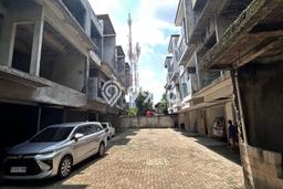 Jual Cepat Hunian Elegan Klasik di Jakarta Selatan Jual Cepat Hunian Elegan Klasik di Jakarta Selatan
