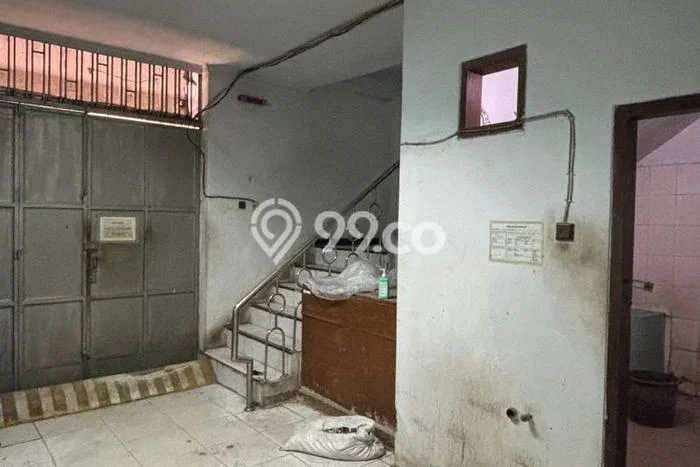 Unit Ruko Disewa Lokasi Sawah Besar, Jakarta Pusat Spesifikasi Luas Bangunan 349m2 Unit Ruko Disewa Lokasi Sawah Besar, Jakarta Pusat Spesifikasi Luas Bangunan 349m2