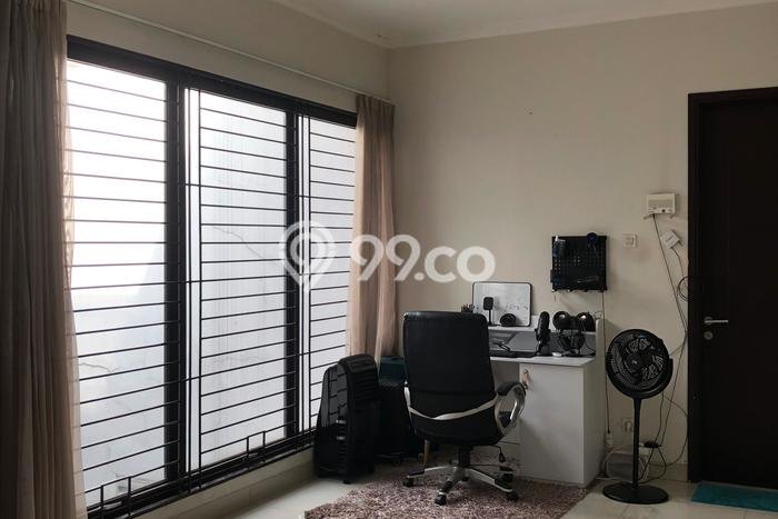Rumah Mewah LB 192m2 Siap Huni Desain Elegan di Sektor 9-Bintaro, Tangerang Selatan Rumah Mewah LB 192m2 Siap Huni Desain Elegan di Sektor 9-Bintaro, Tangerang Selatan