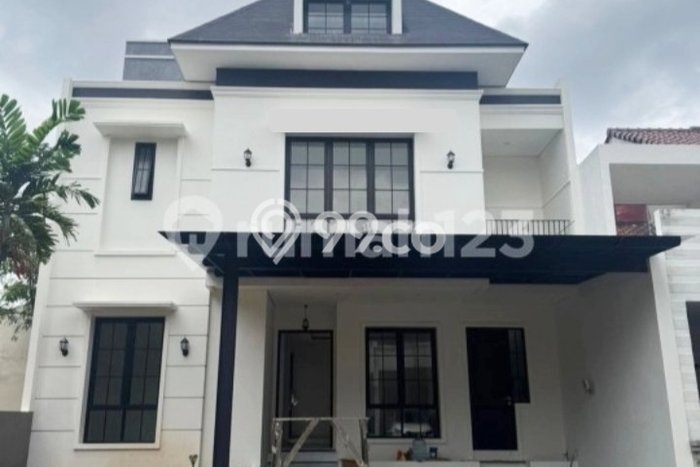 Dijual Rumah Mewah Elegan Dengan View Eksklusif di Sektor 9-Bintaro, Tangerang Selatan Dijual Rumah Mewah Elegan Dengan View Eksklusif di Sektor 9-Bintaro, Tangerang Selatan